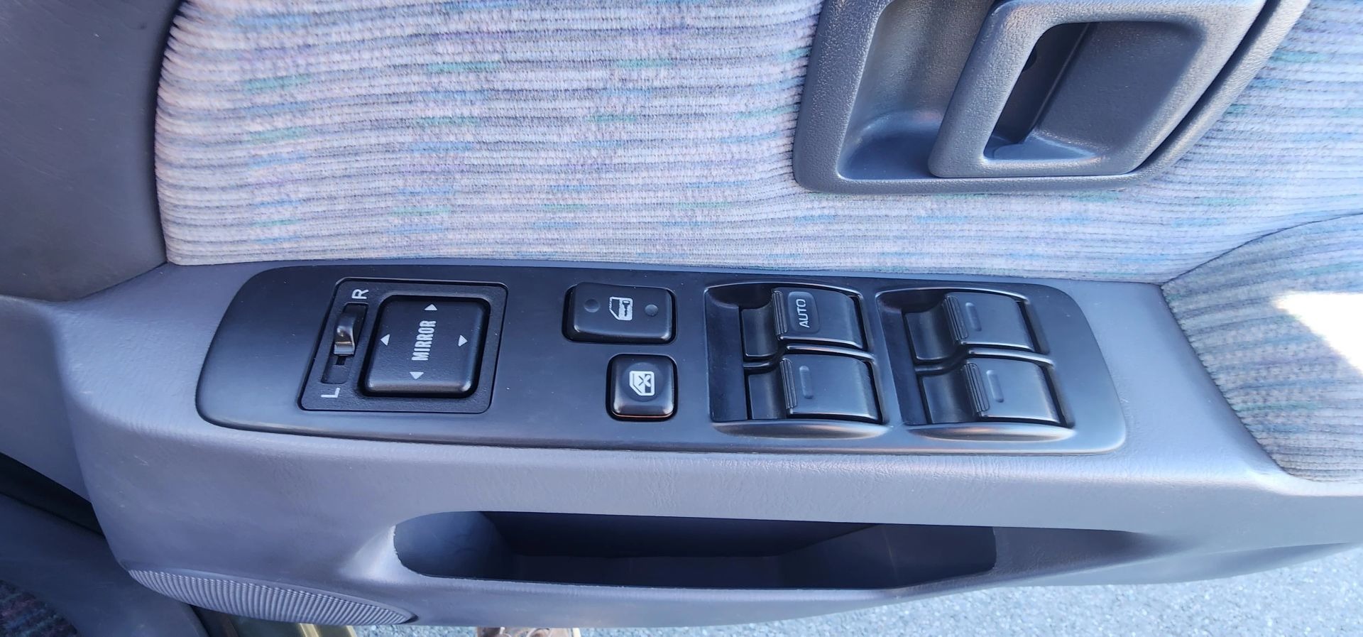 1996 Toyota Hilux Surf SSR-X