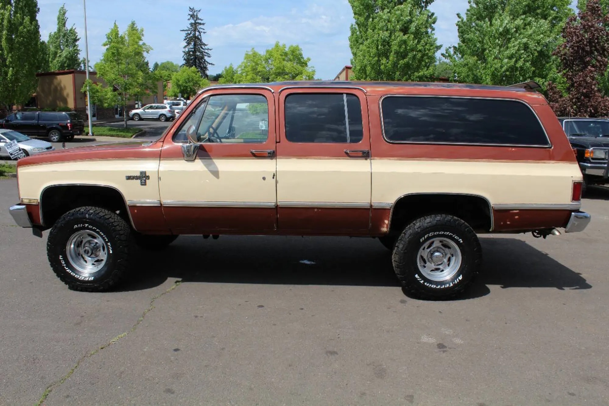 1986 Chevrolet Suburban K10 - 3