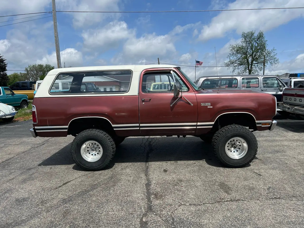 1977 Plymouth Trail Duster Sport - 5