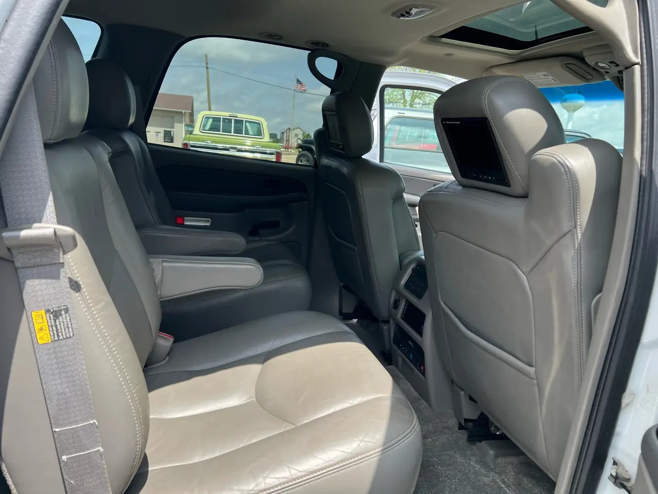2003 GMC Yukon SLT