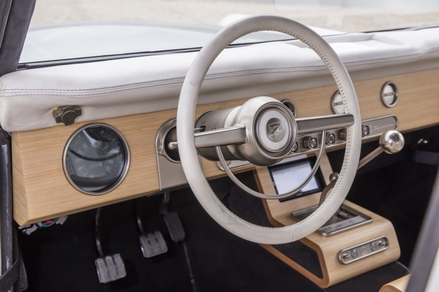 1972 Ford Bronco Zero Labs DEV001 Electric Vehicle