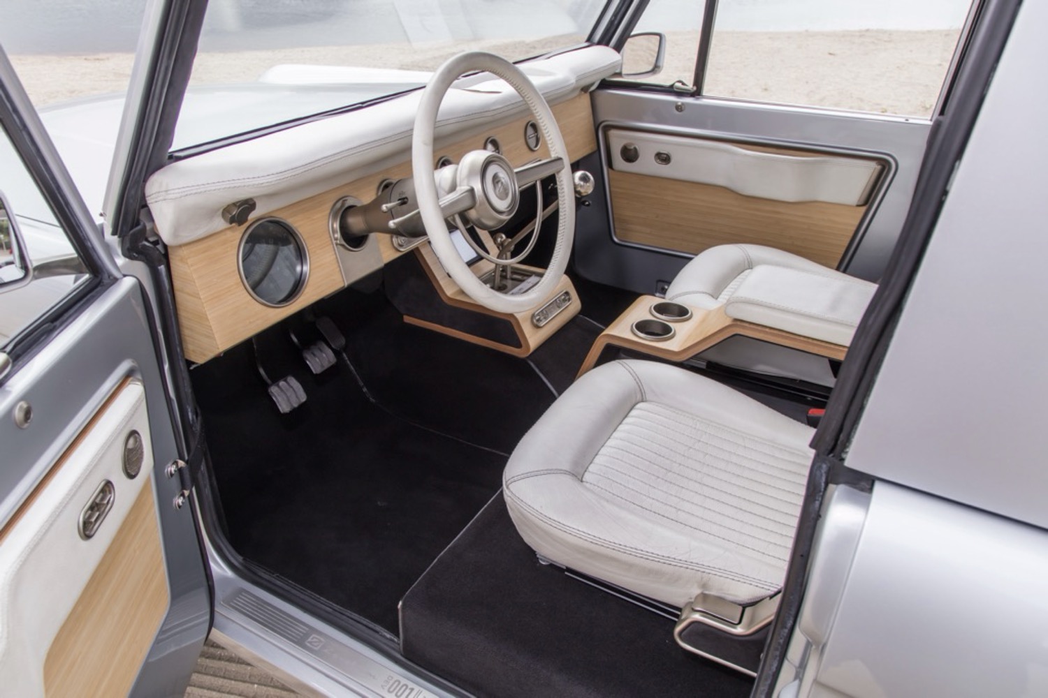 1972 Ford Bronco Zero Labs DEV001 Electric Vehicle