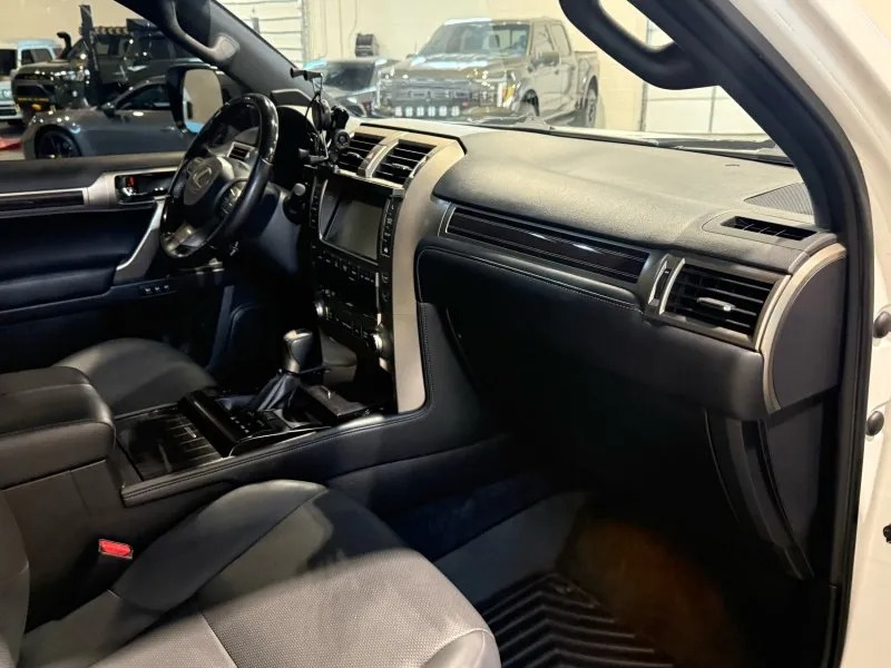 2020 Lexus GX 460 Premium - 4