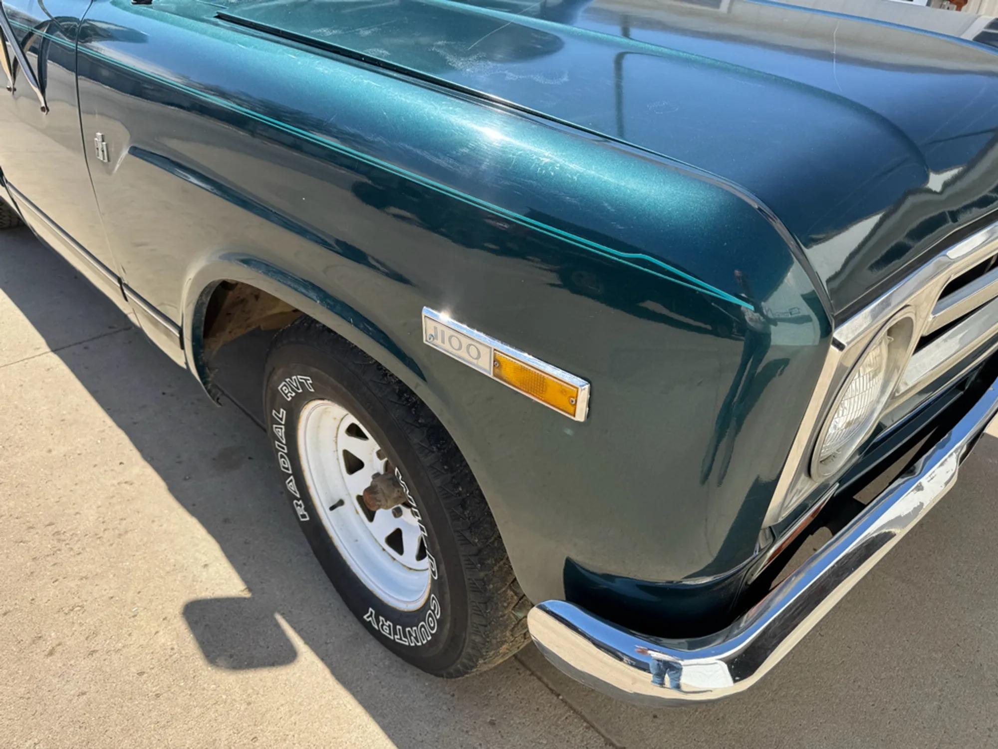 1970 International Harvester 1100D - 5