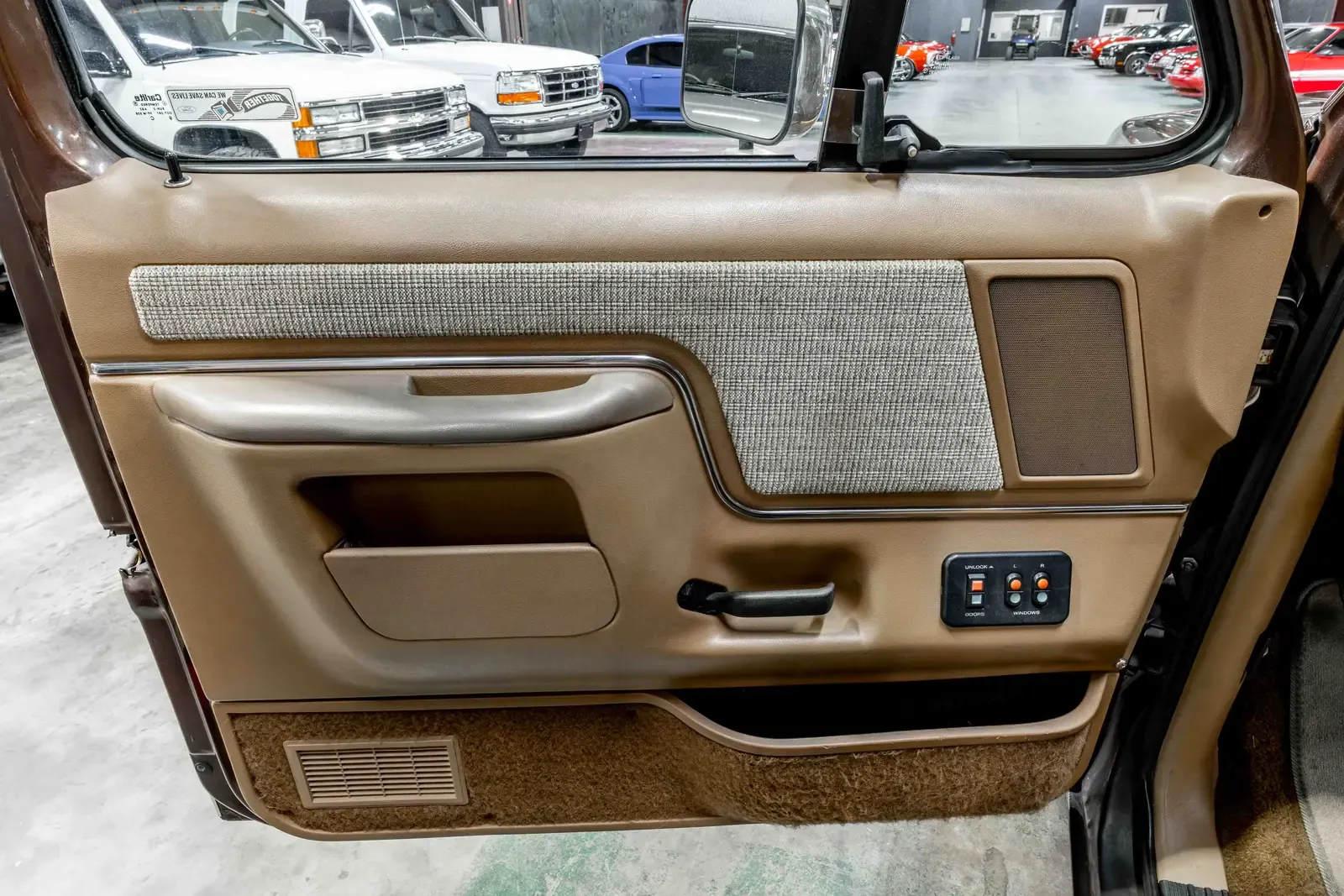 1989 Ford Bronco XLT