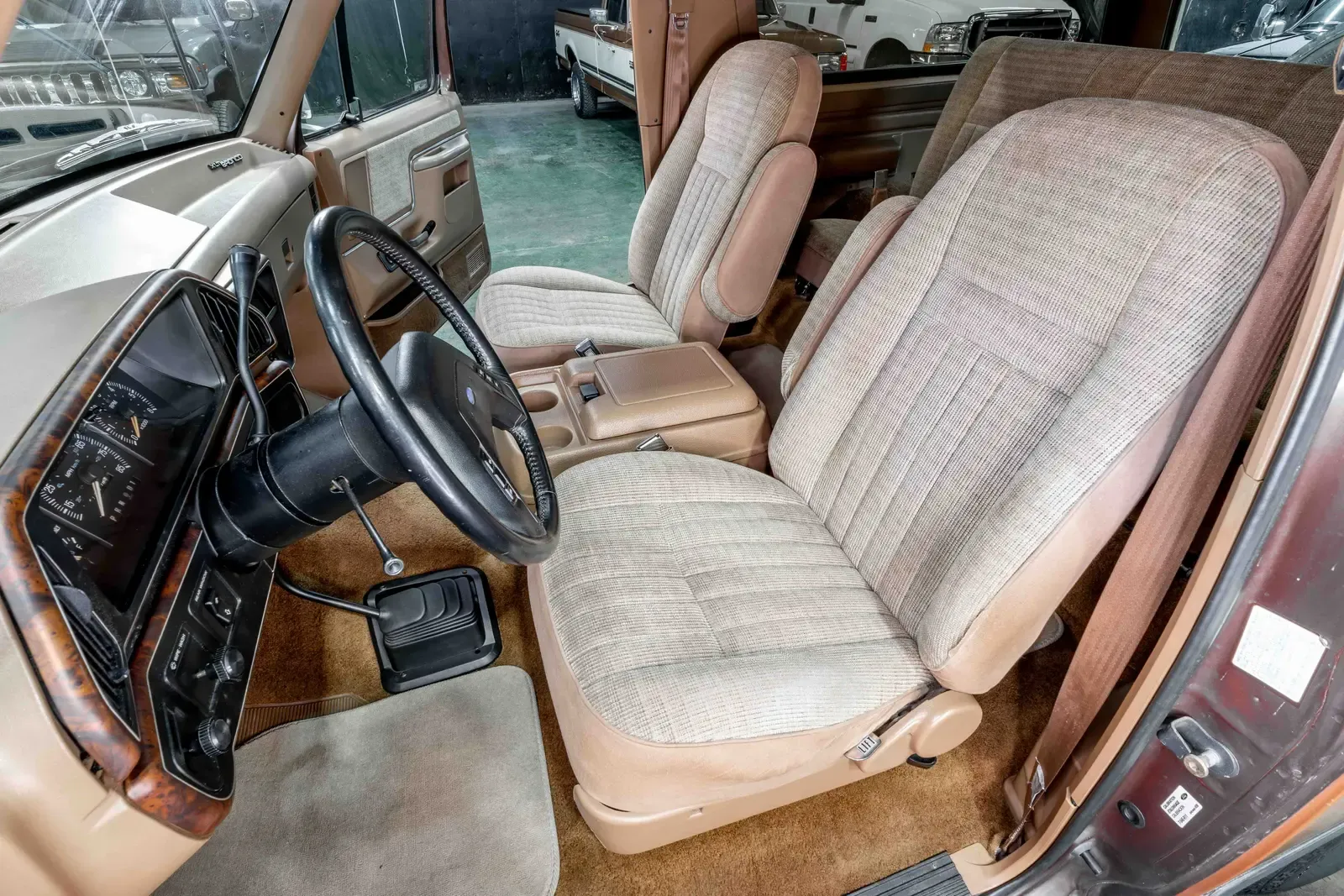 1989 Ford Bronco XLT - 3
