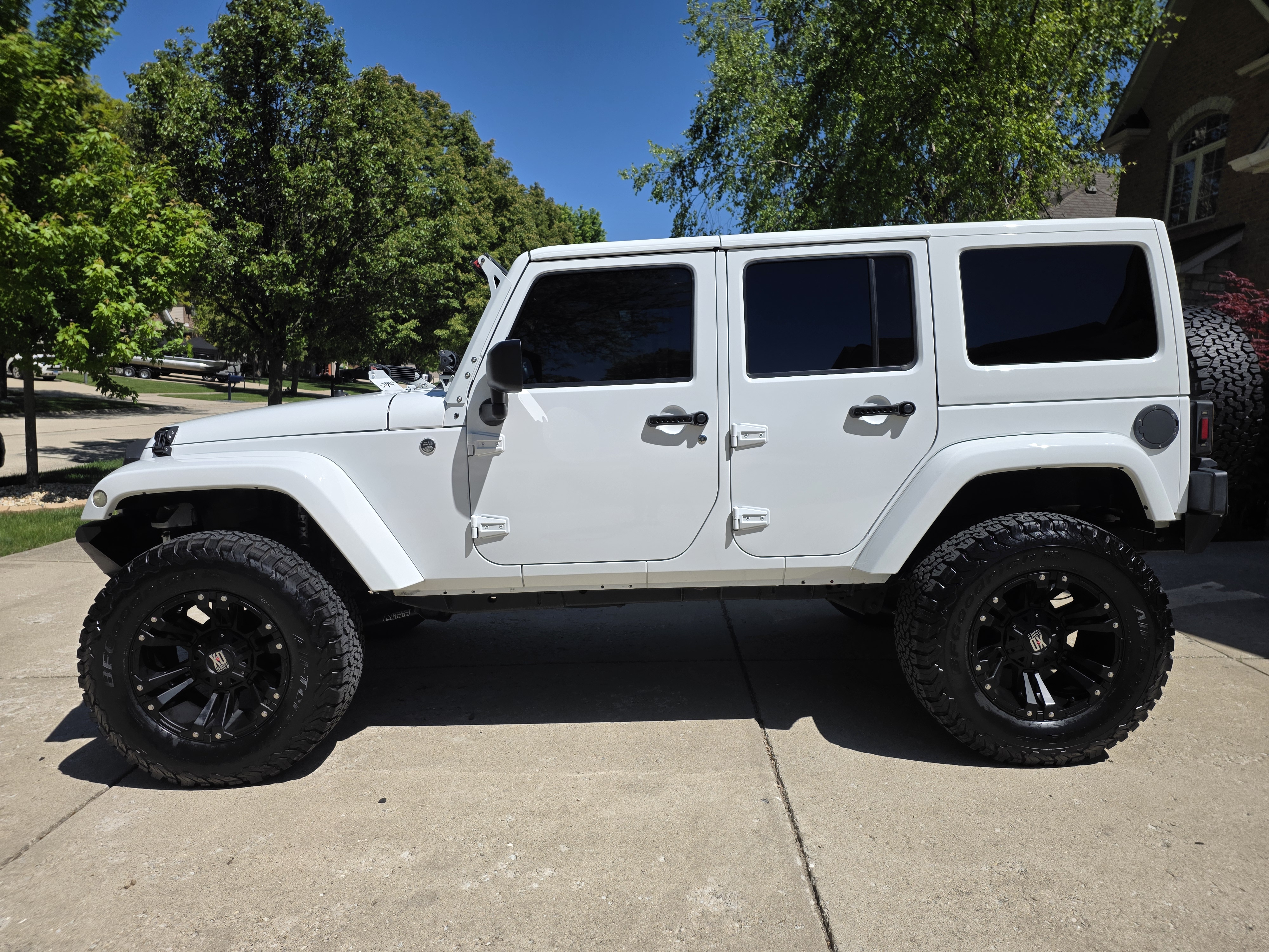2014 Jeep Wrangler Unlimited Sahara - 5