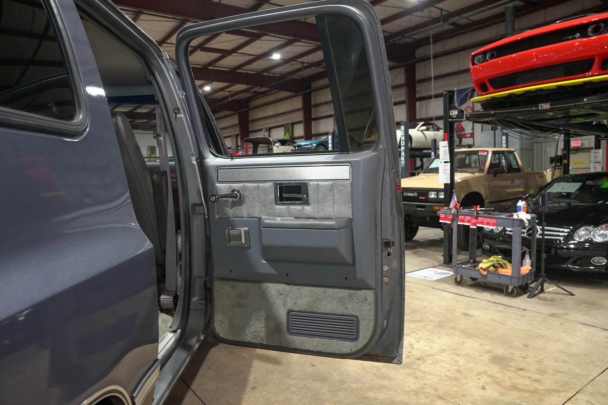 1987 Chevrolet Suburban V10