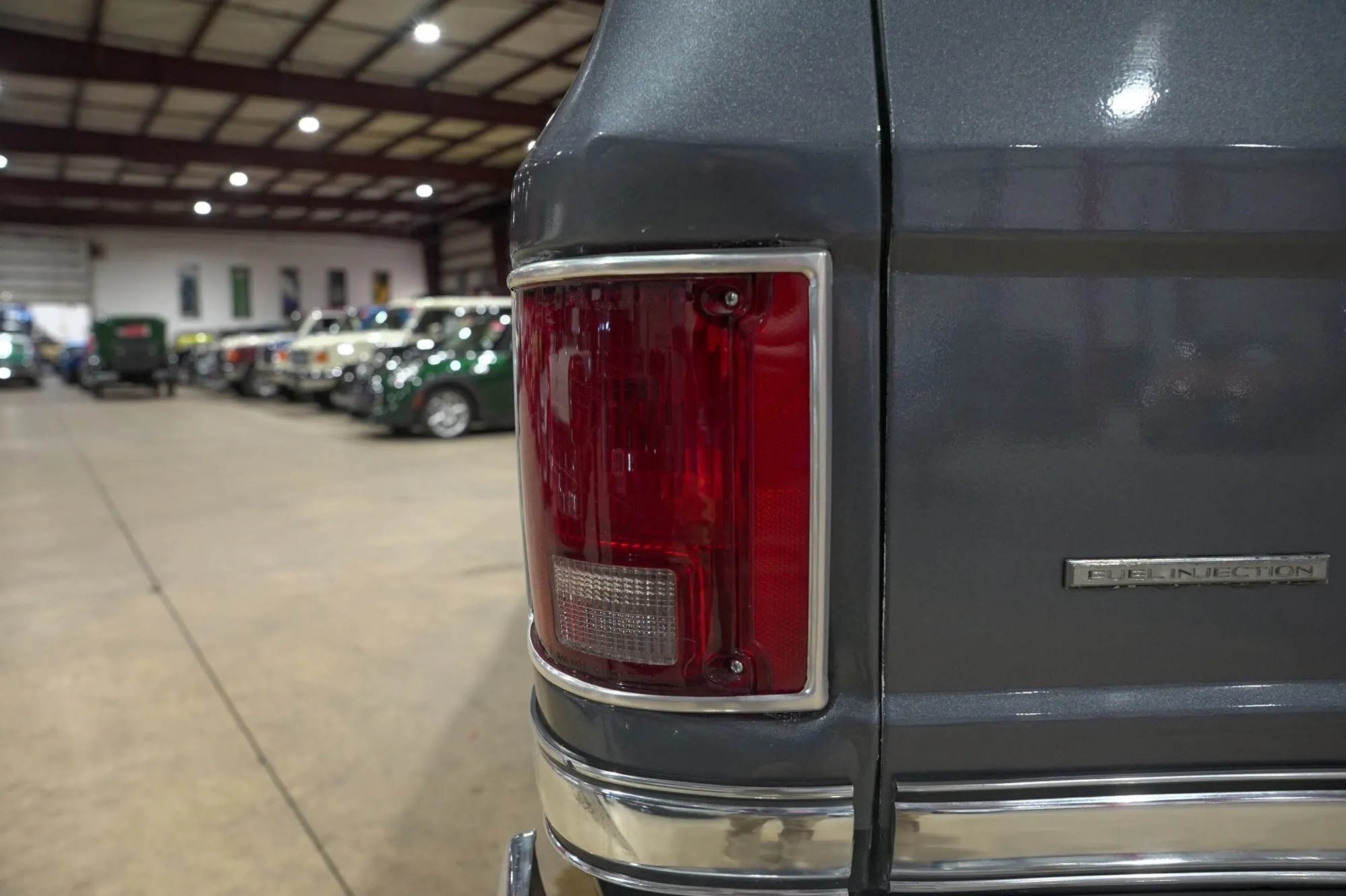 1987 Chevrolet Suburban V10