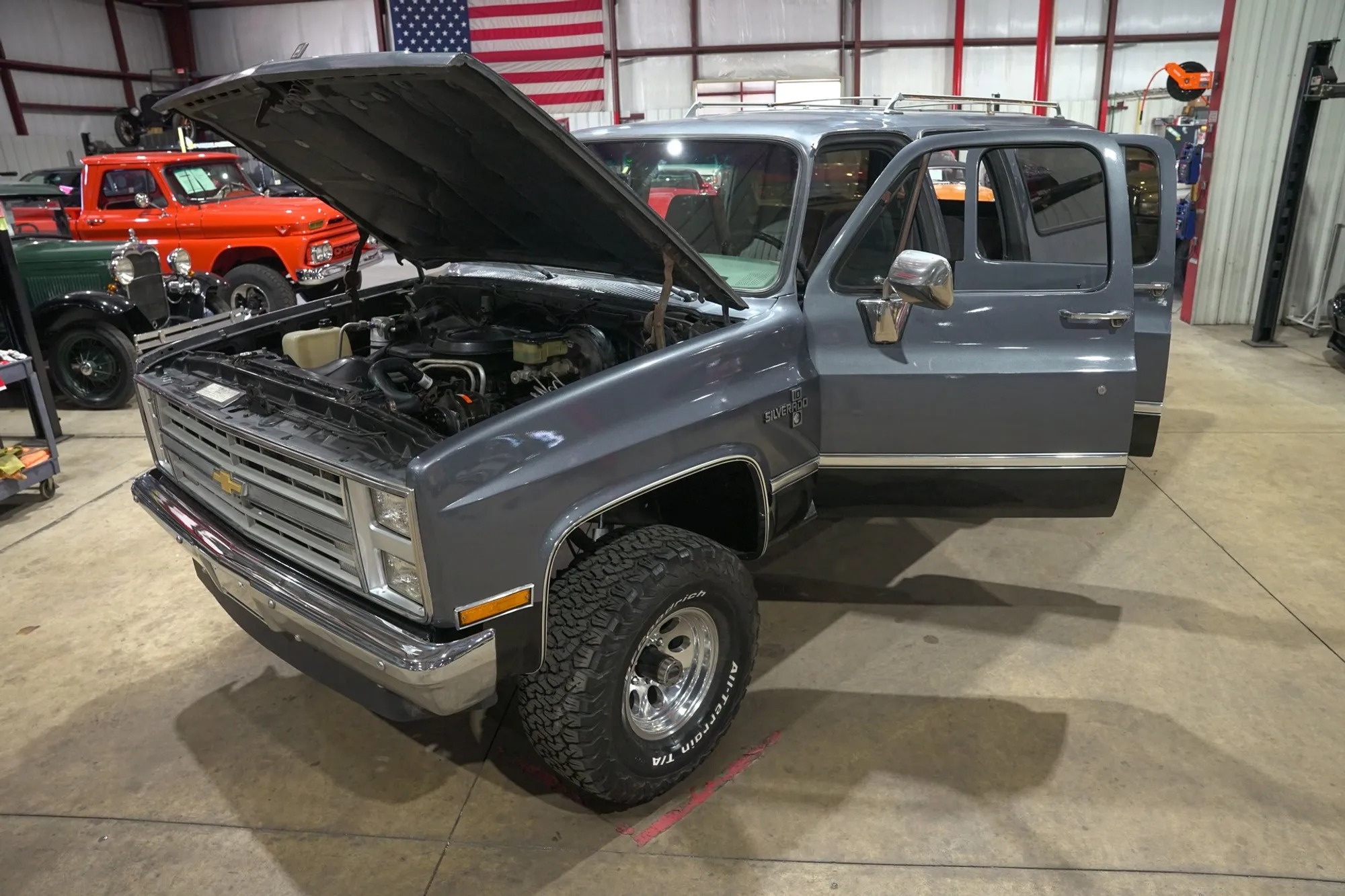1987 Chevrolet Suburban V10