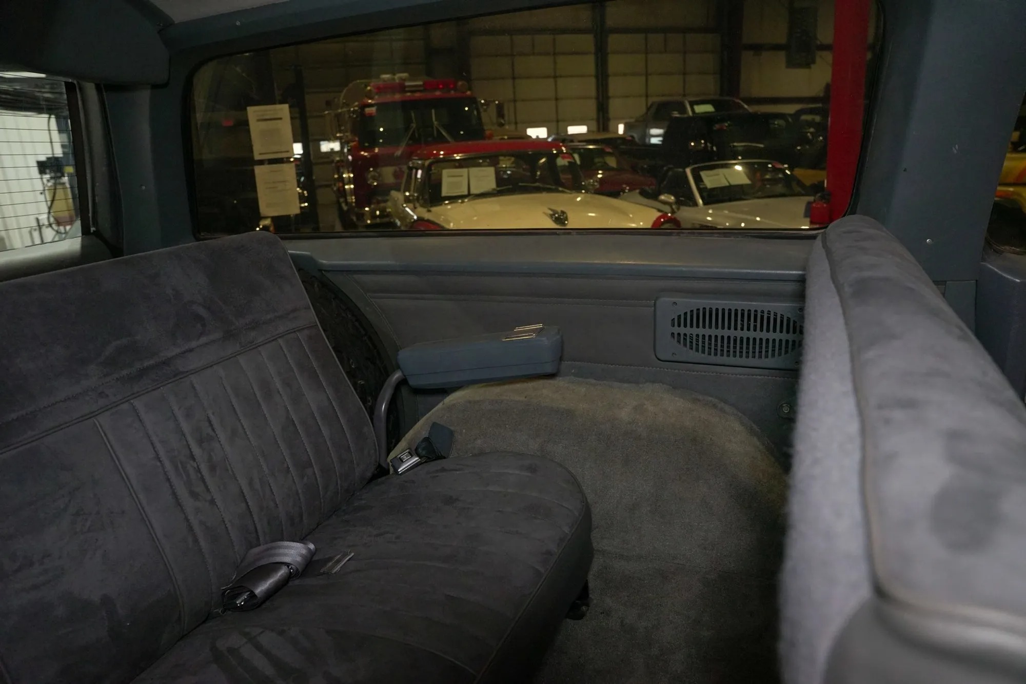 1987 Chevrolet Suburban V10