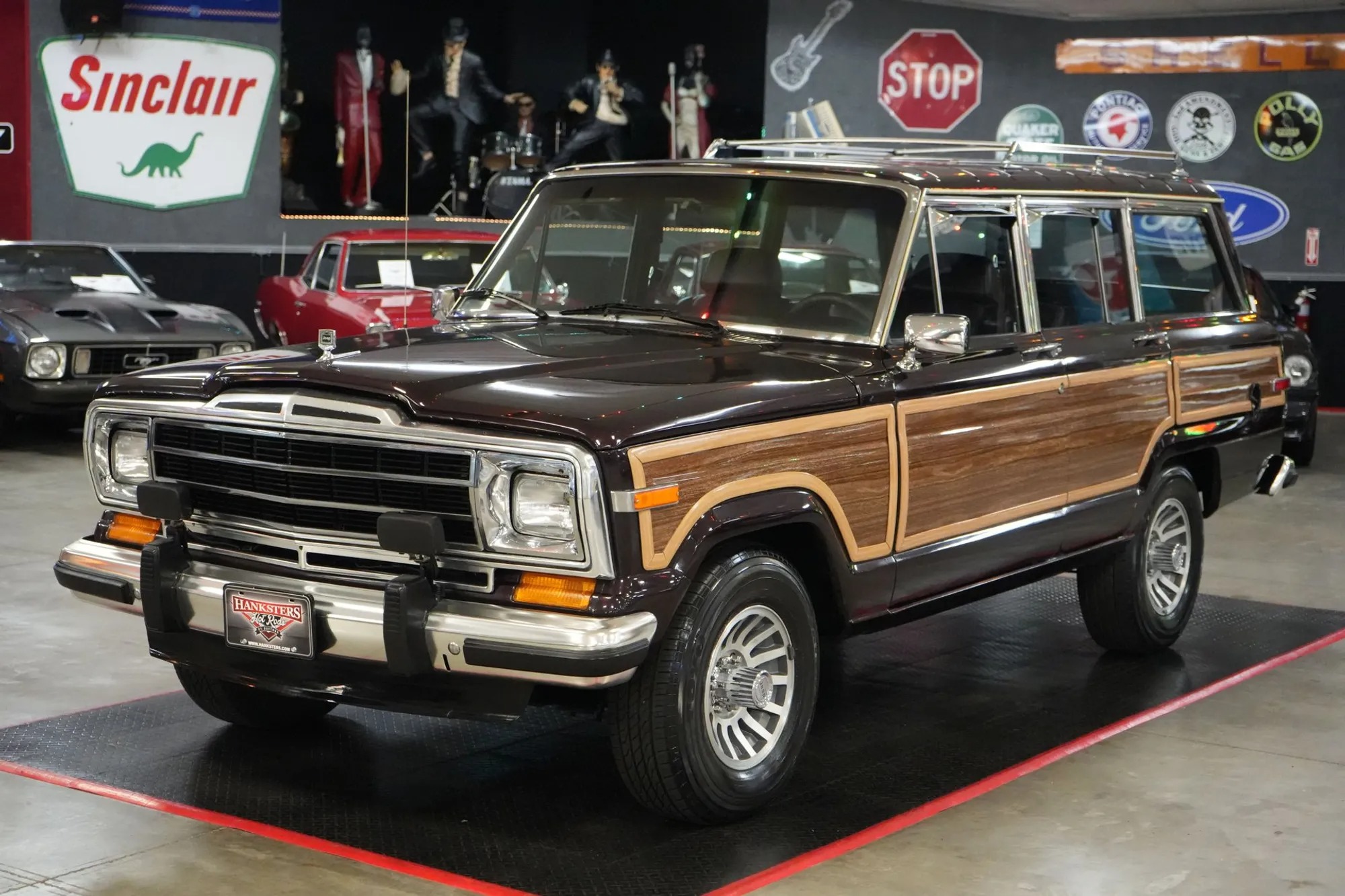 1991 Jeep Wagoneer Limited - 2