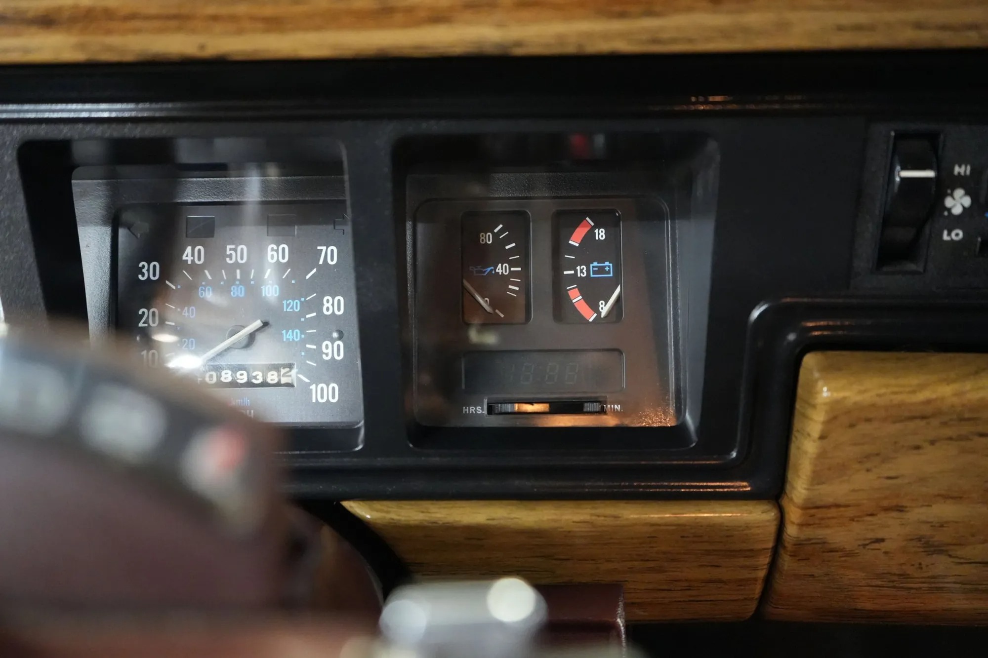 1991 Jeep Wagoneer Limited