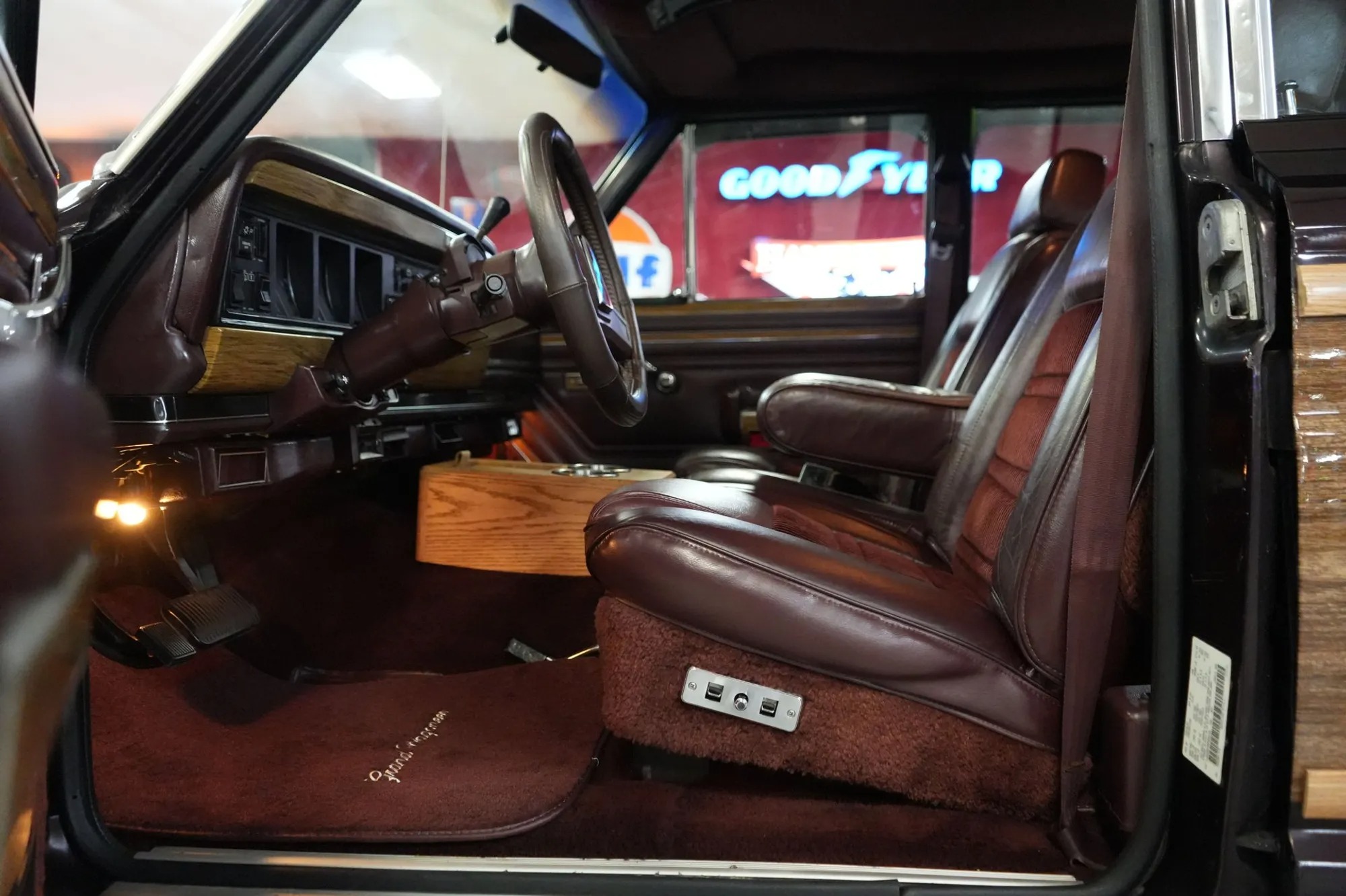 1991 Jeep Wagoneer Limited