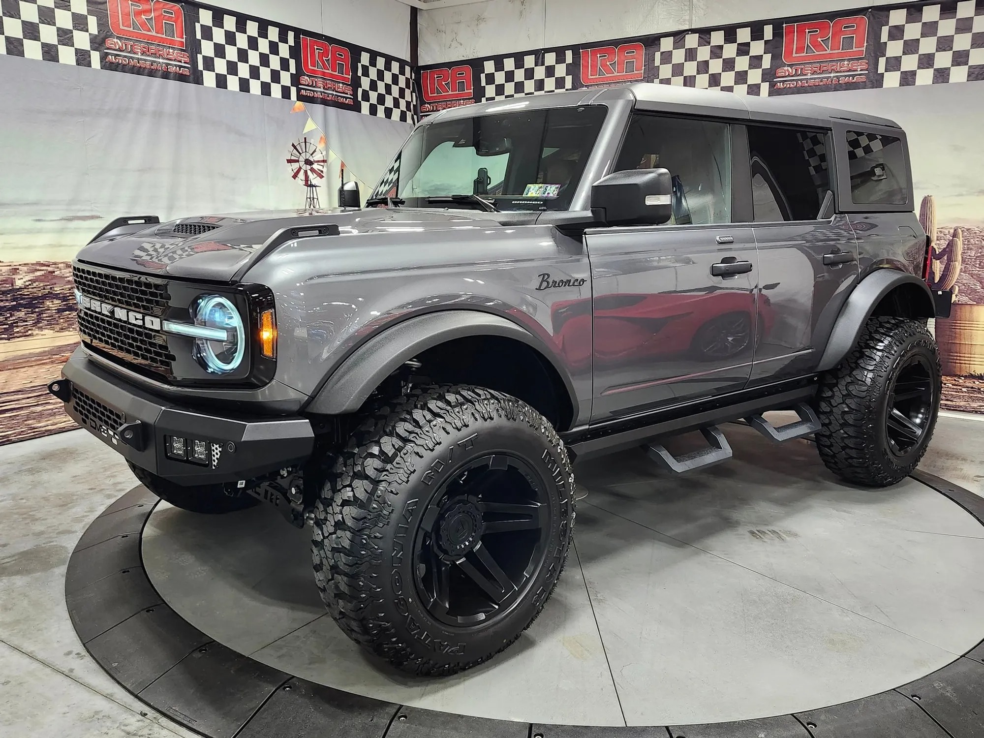 2022 Ford Bronco Wildtrak - 3