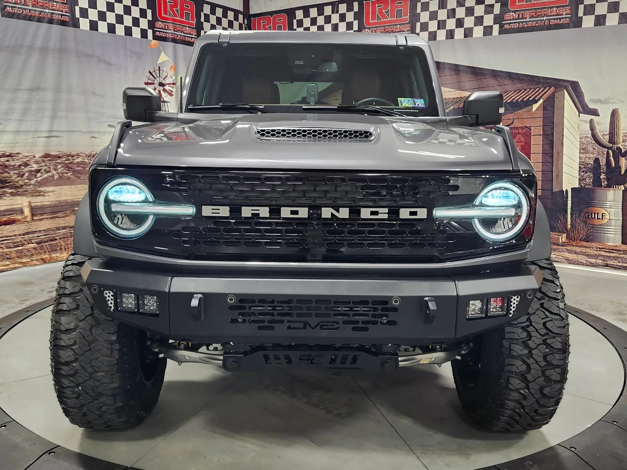 2022 Ford Bronco Wildtrak - 4