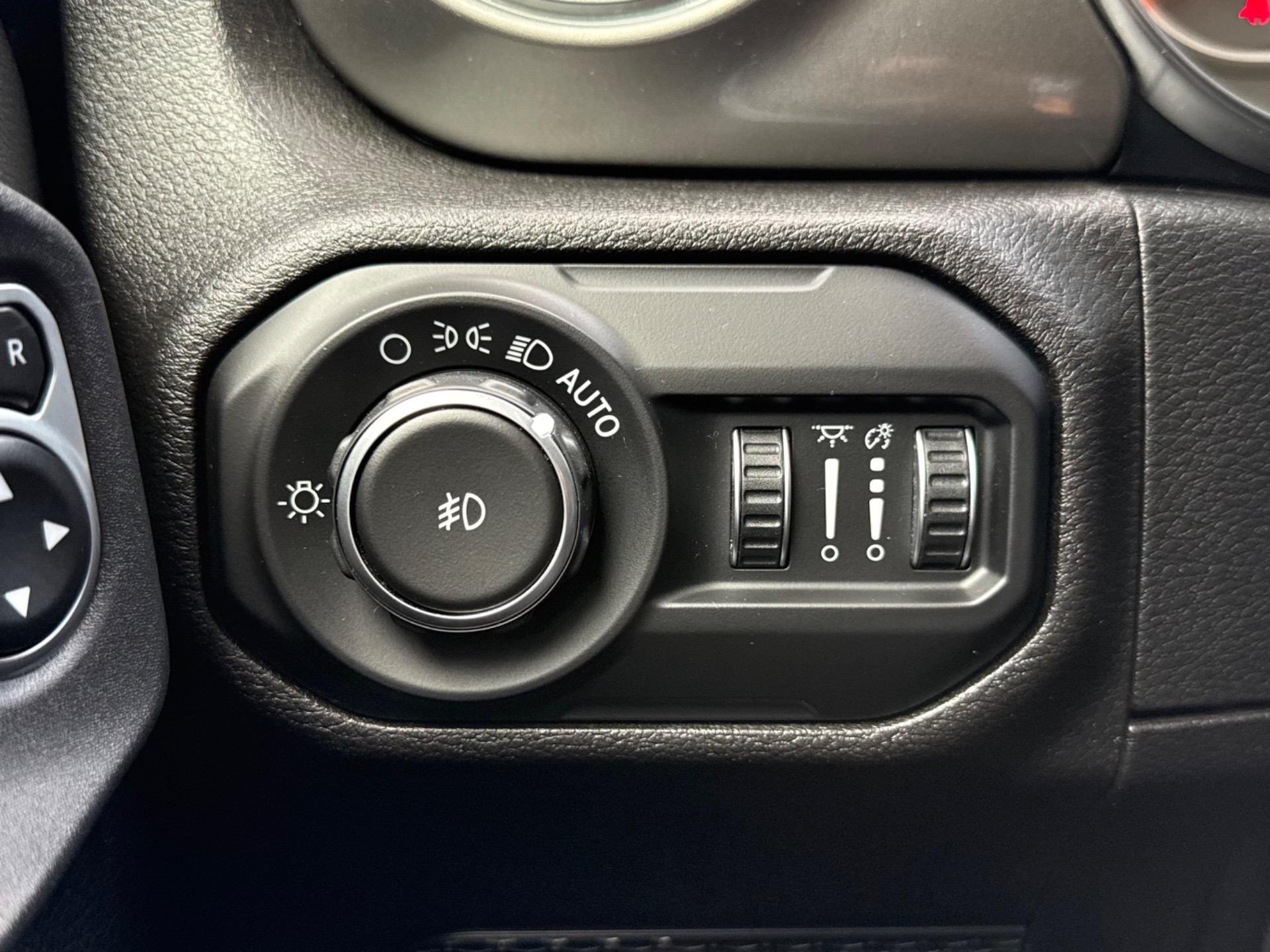 Sale Pending: 2019 Jeep Wrangler Unlimited Sahara