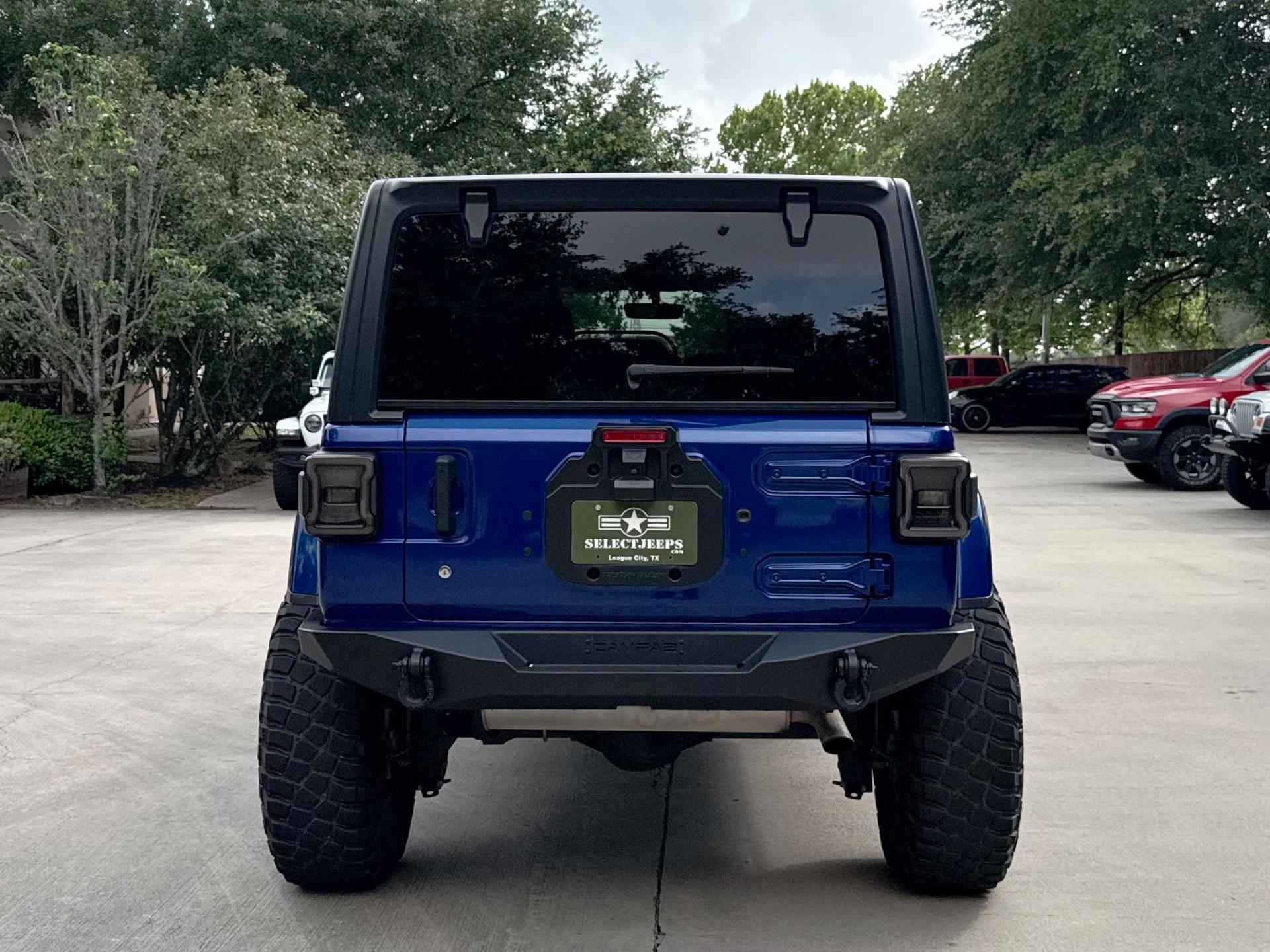 Sale Pending: 2019 Jeep Wrangler Unlimited Sahara - 5