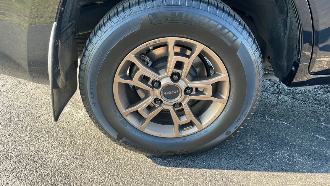 2021 Toyota Land Cruiser Heritage Edition