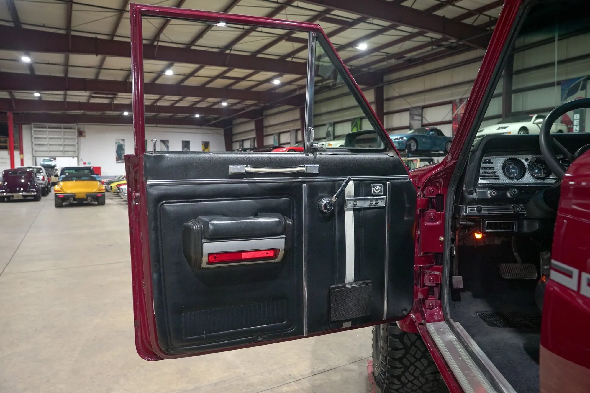 1982 Jeep J10 Laredo