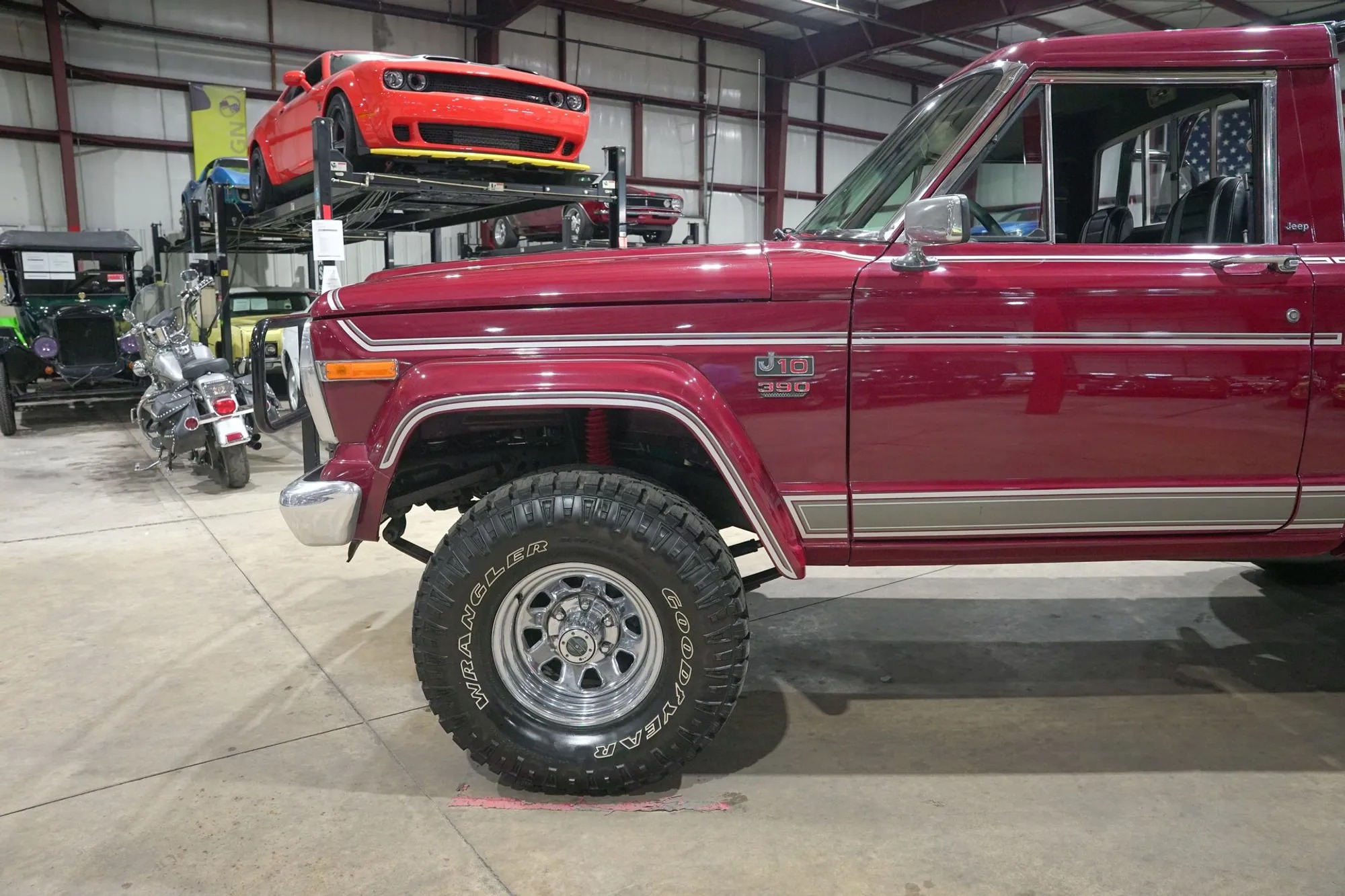 1982 Jeep J10 Laredo - 3