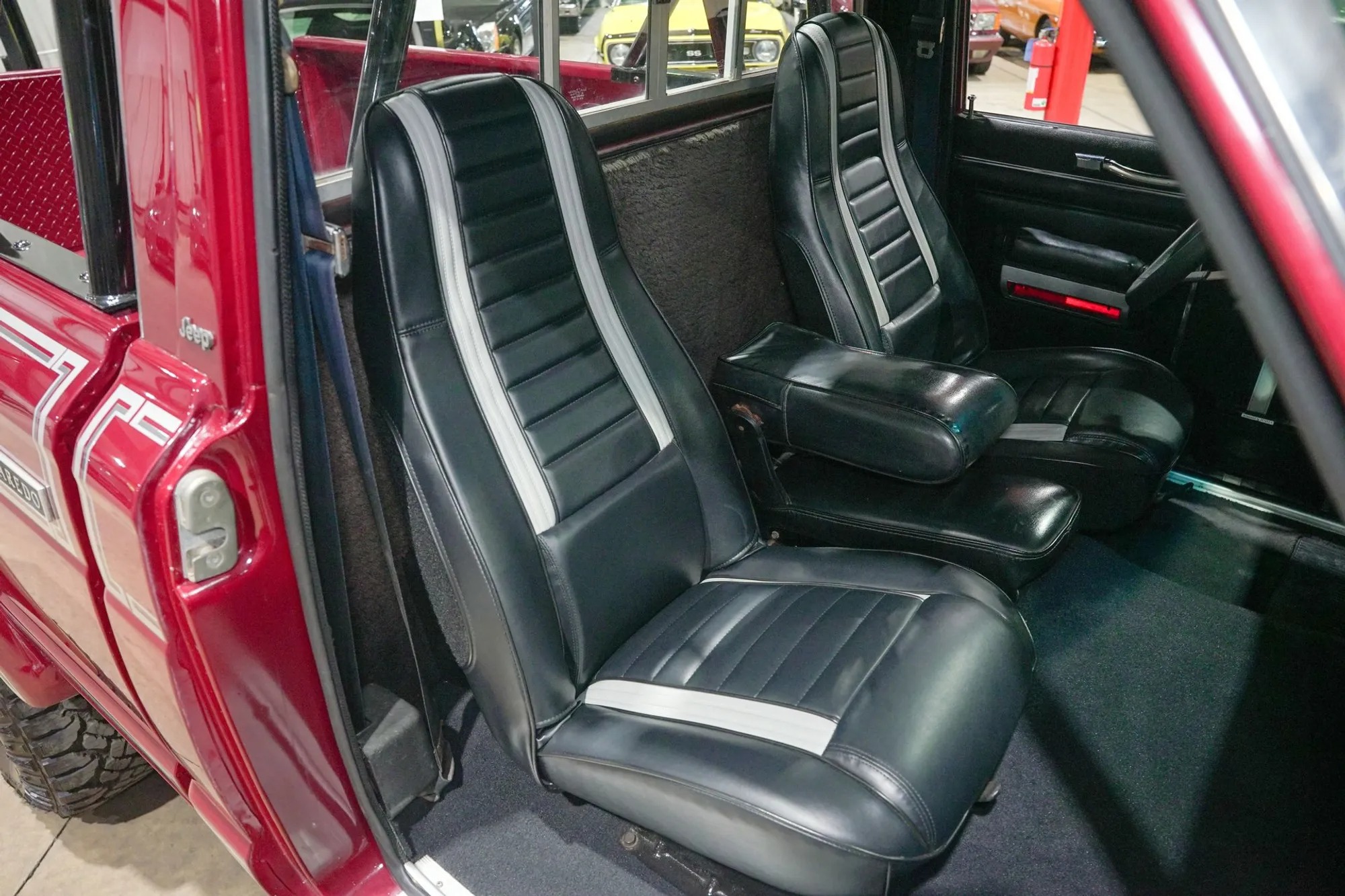 1982 Jeep J10 Laredo