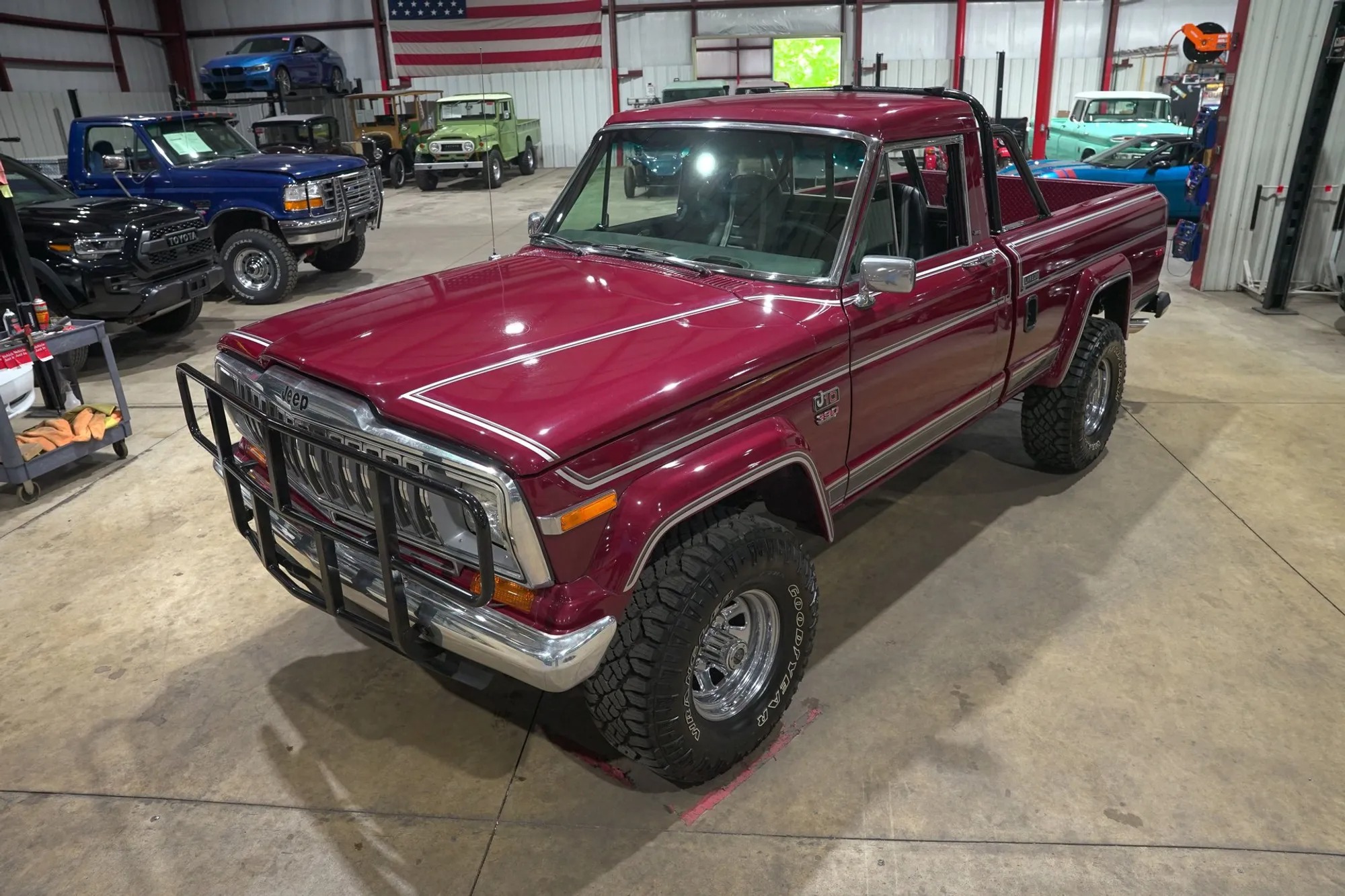 1982 Jeep J10 Laredo - 2