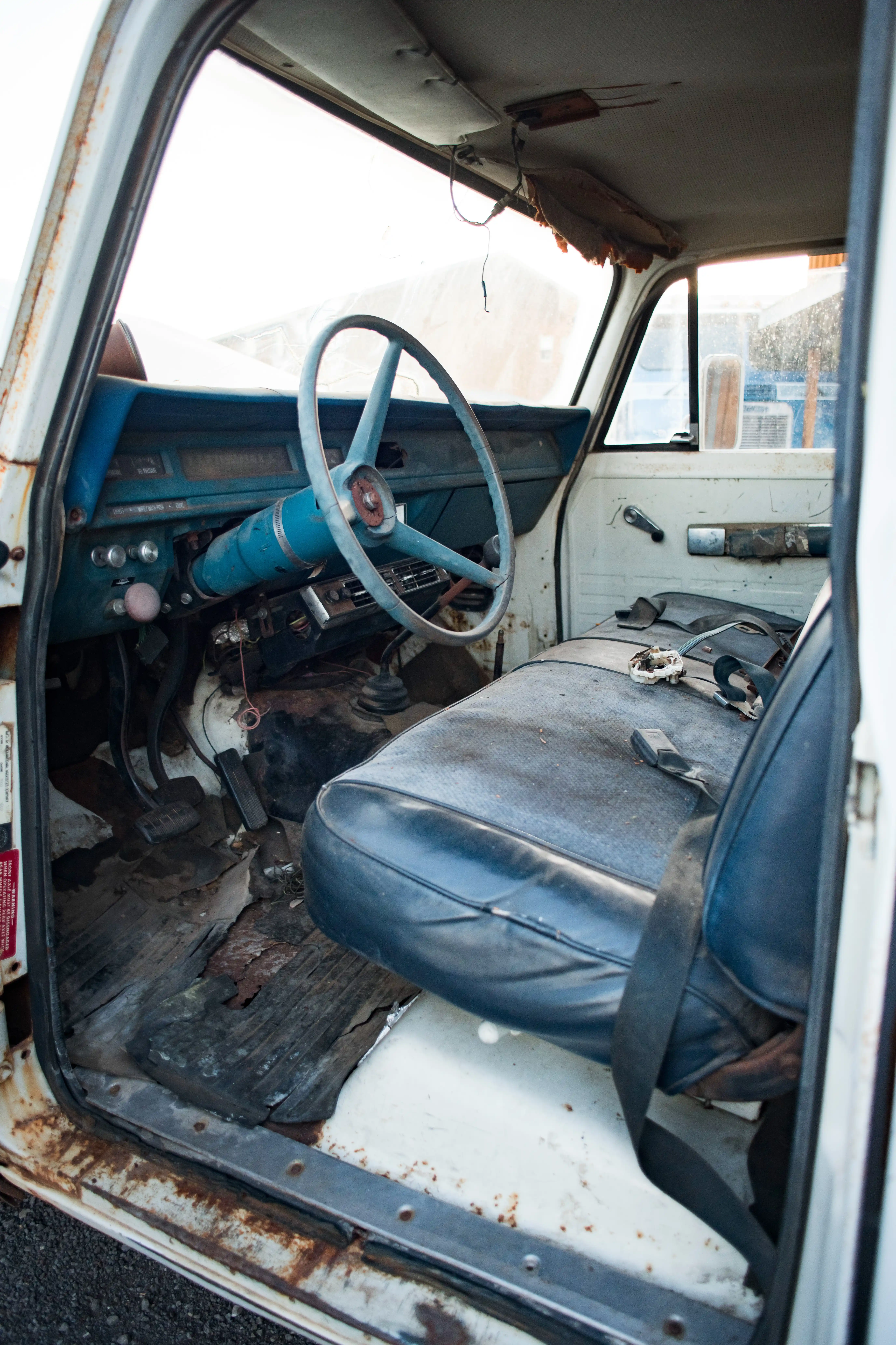 1975 International Harvester D200 Travelall