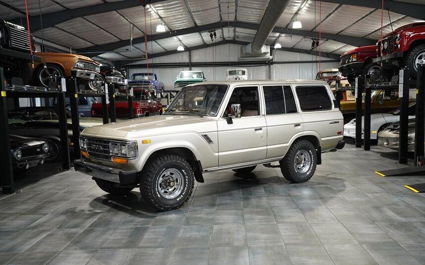  Toyota Land Cruiser