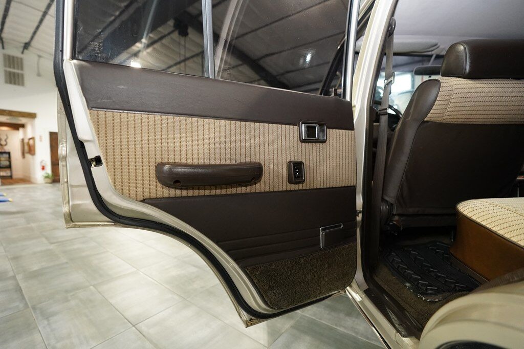 1990 Toyota Land Cruiser FJ62