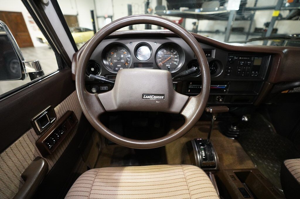 1990 Toyota Land Cruiser FJ62