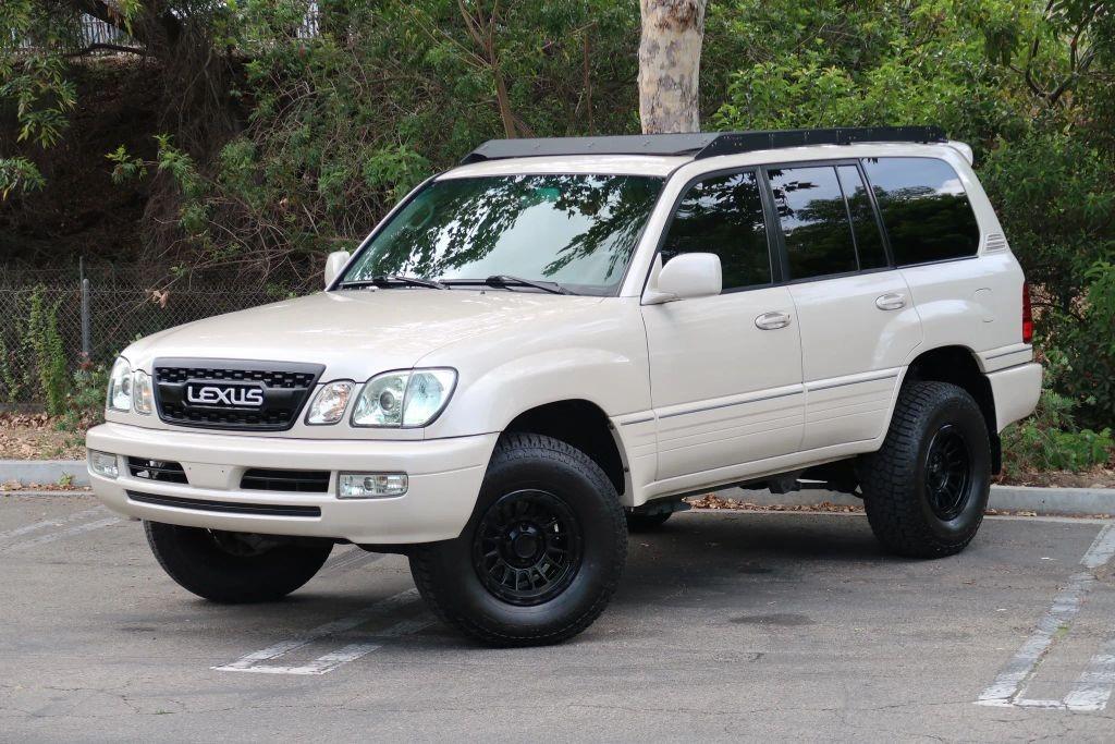  Lexus LX