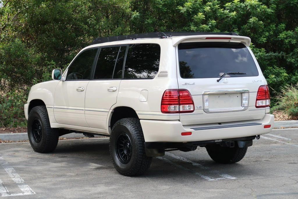 2006 Lexus LX 470 - 3
