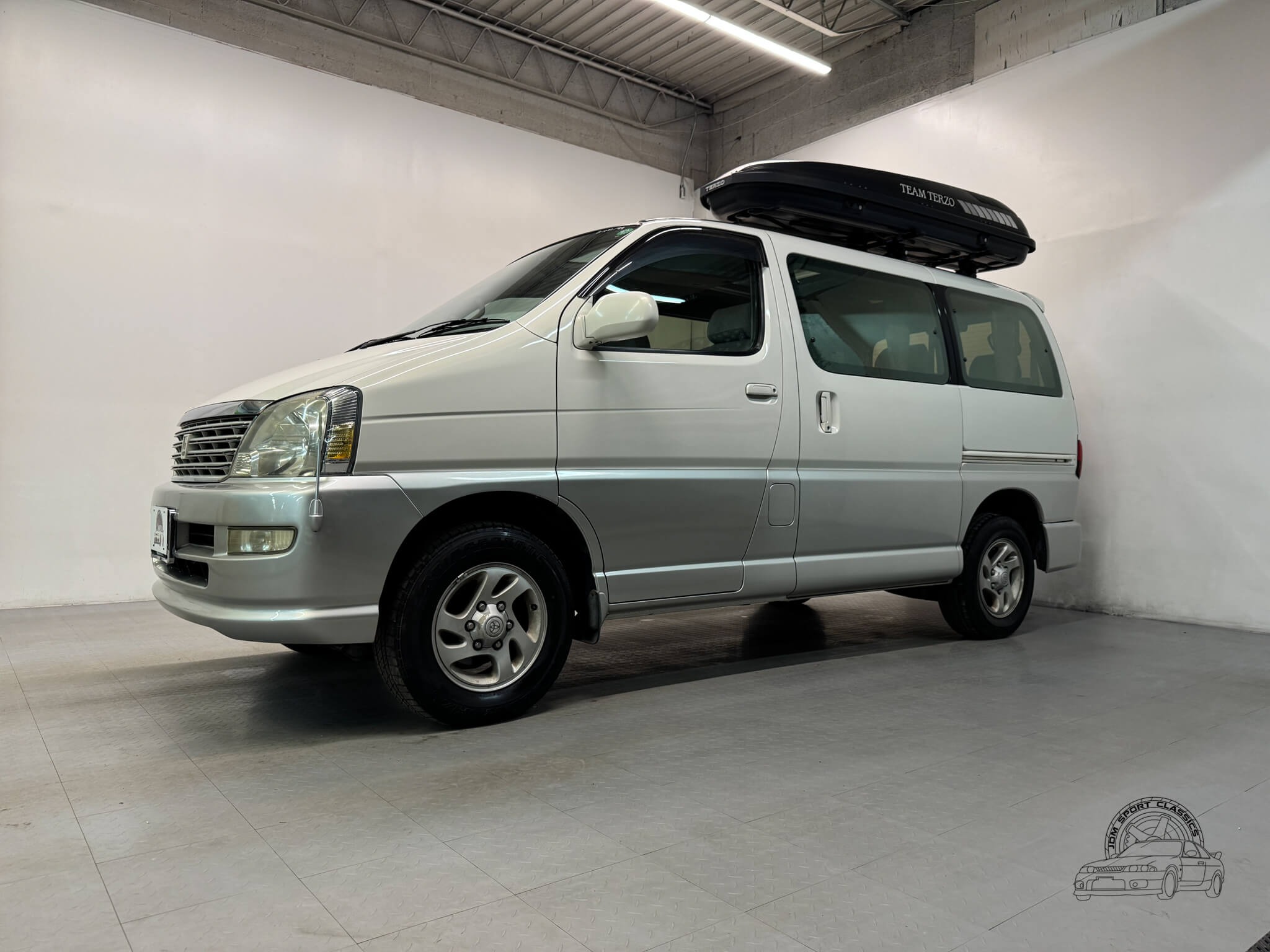 1999 Toyota HiAce Regius V L-Package