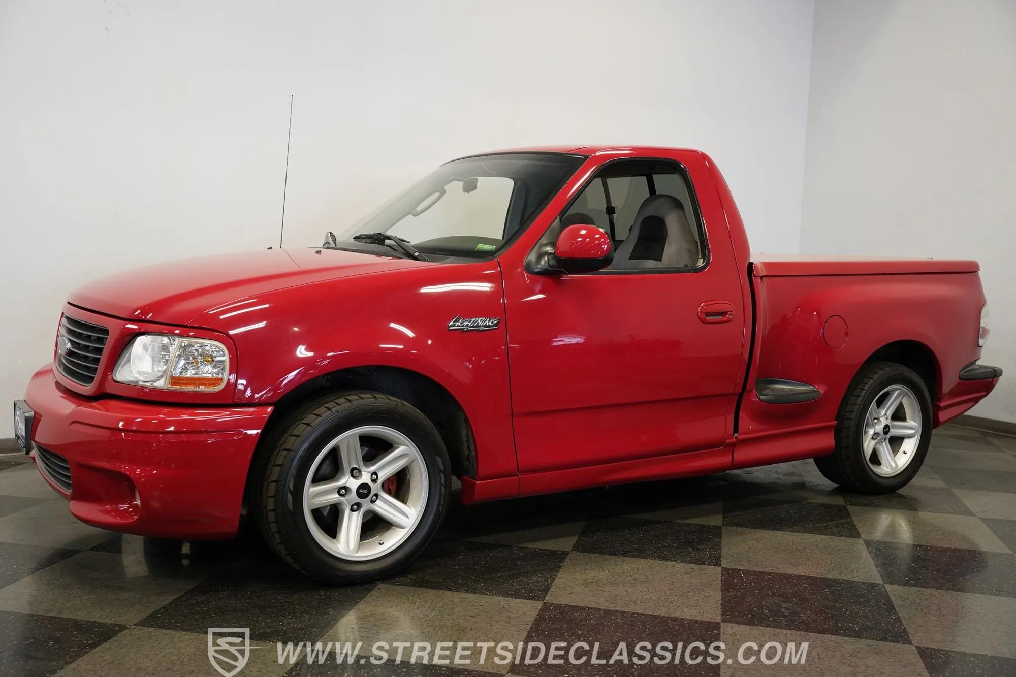 2003 Ford F-150 SVT Lightning - 4