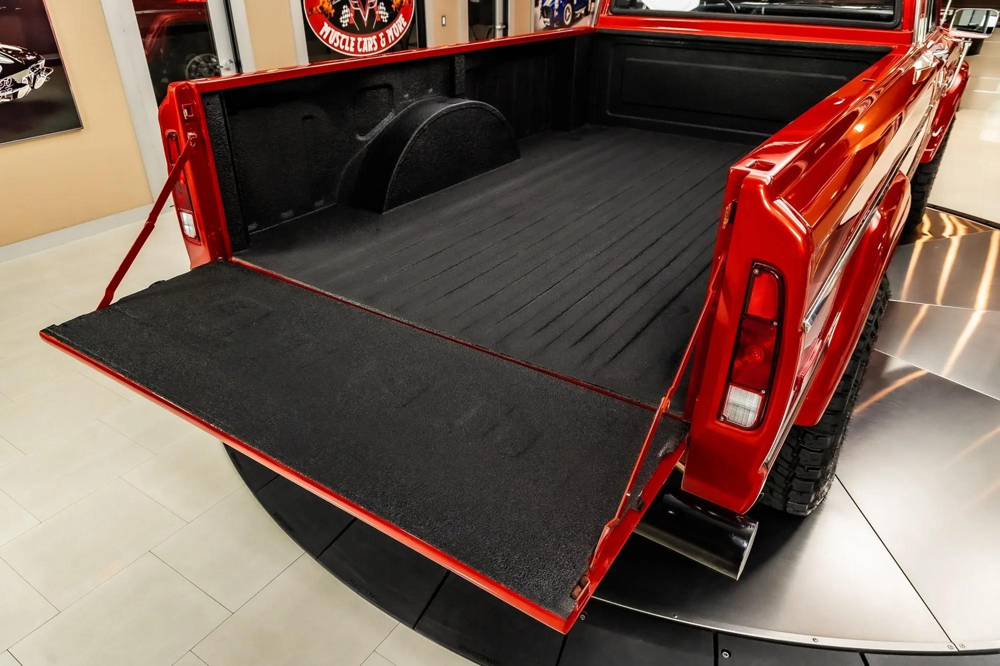 1979 Jeep J20 Pickup