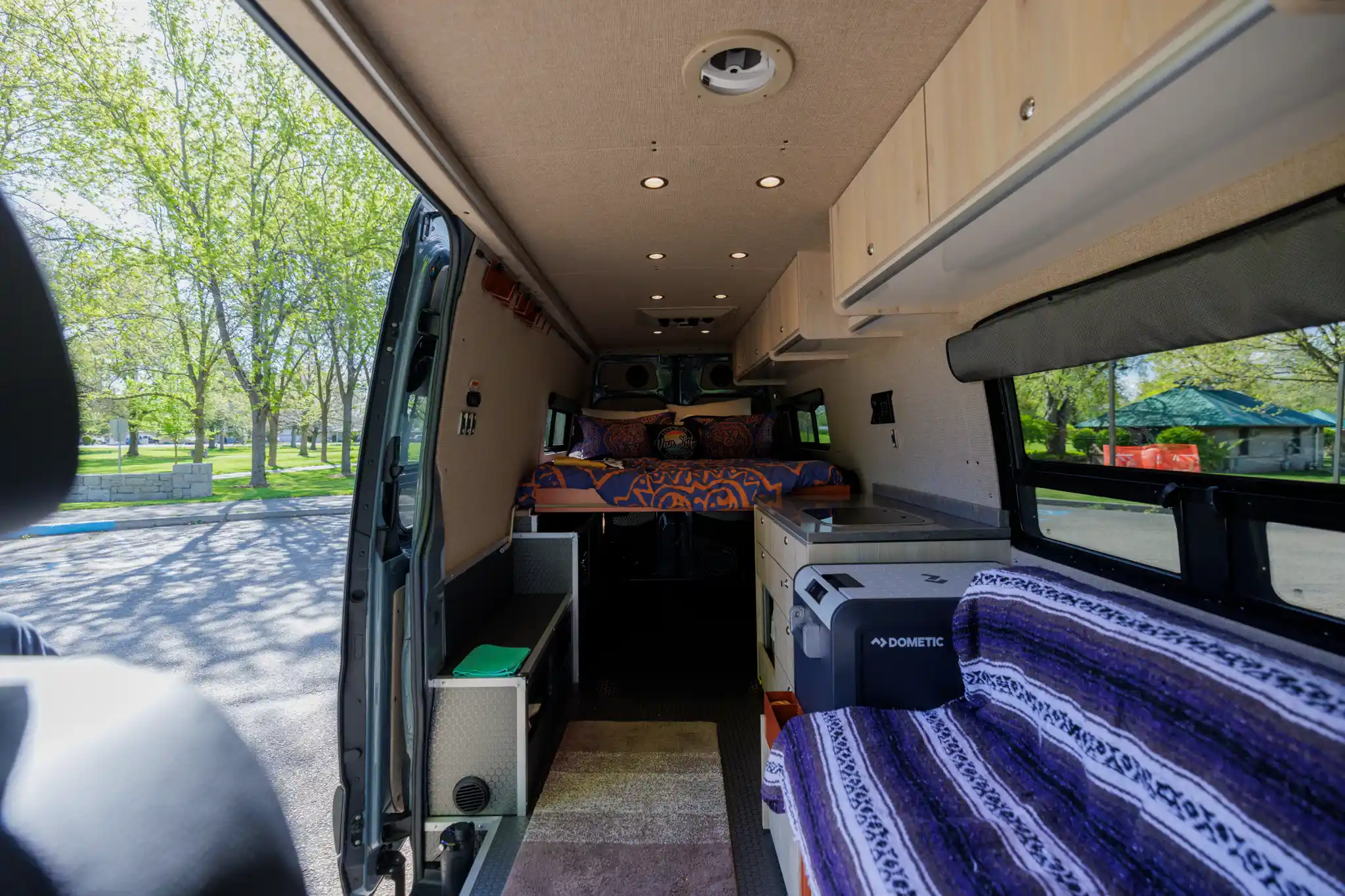 2022 Mercedes-Benz Sprinter 2500 Camper - 4
