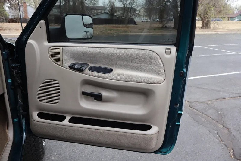 1996 Dodge Ram 2500 ST