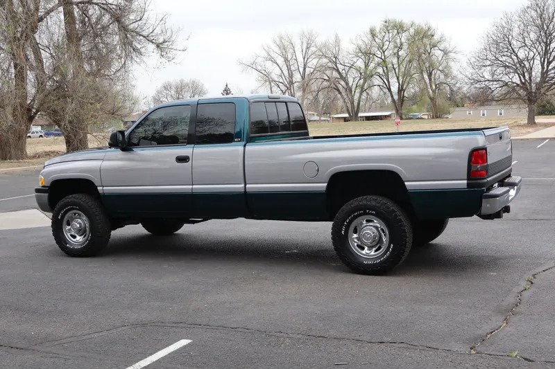 1996 Dodge Ram 2500 ST