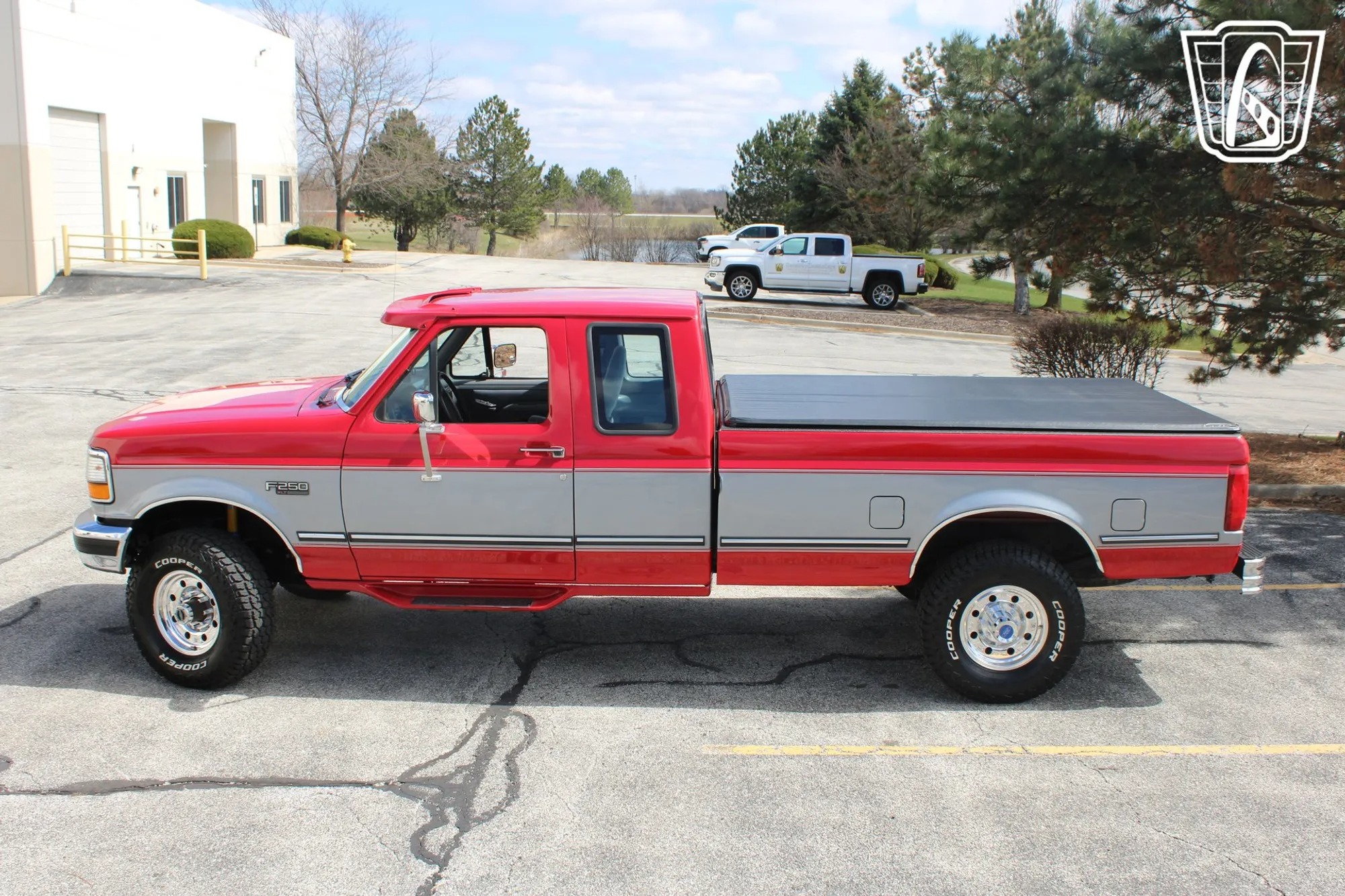 1995 Ford F-250 XLT - 2