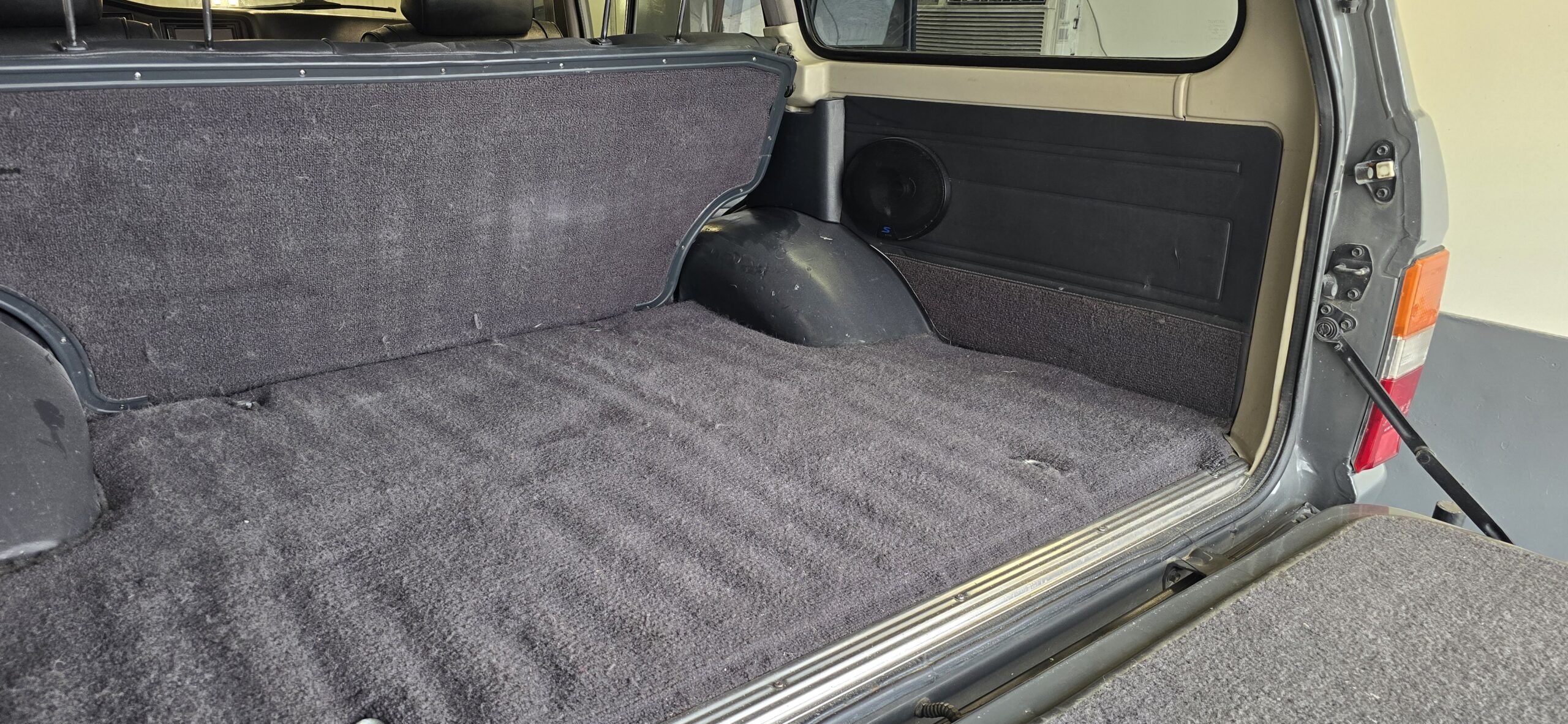 V8-Powered 1989 Toyota Land Cruiser FJ62