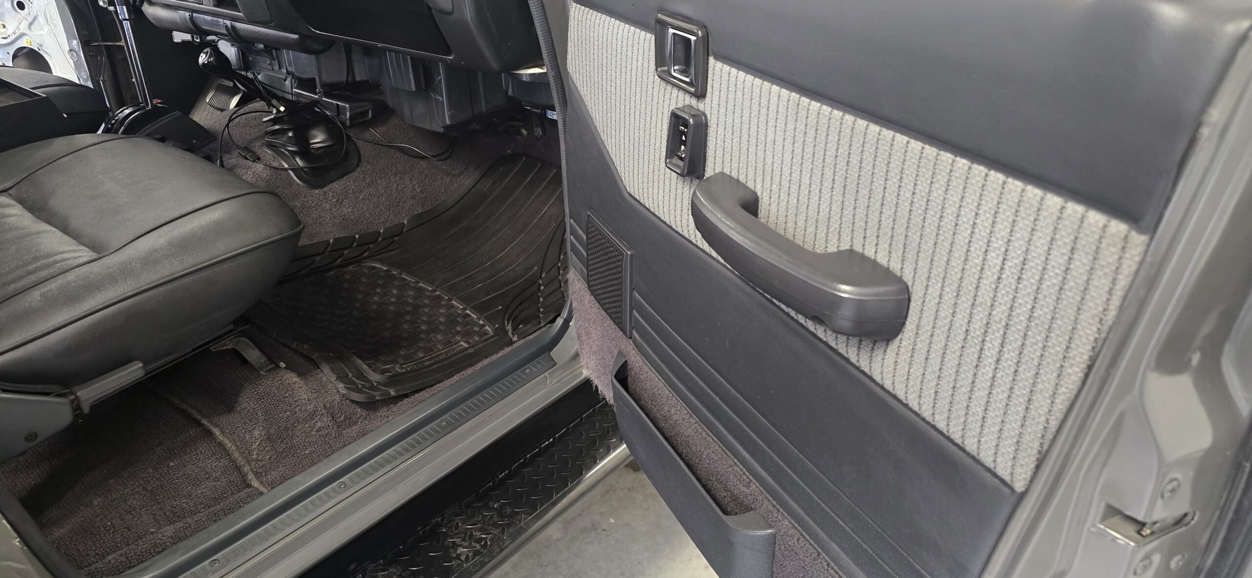 V8-Powered 1989 Toyota Land Cruiser FJ62