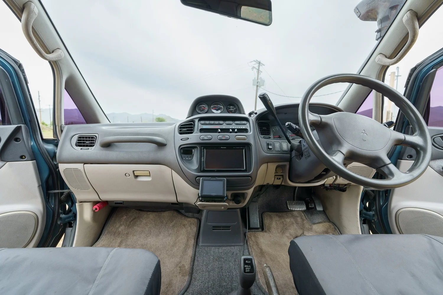 1994 Mitsubishi Delica L400 Space Gear