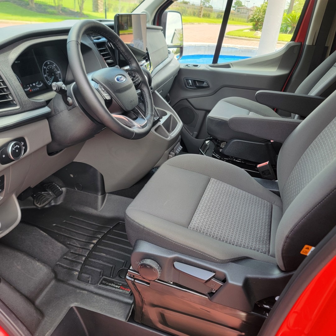 2025 Ford Transit 250