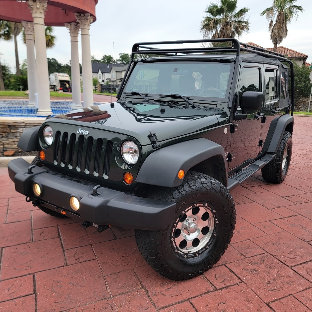 2010 Jeep Wrangler Unlimited Sport - 3
