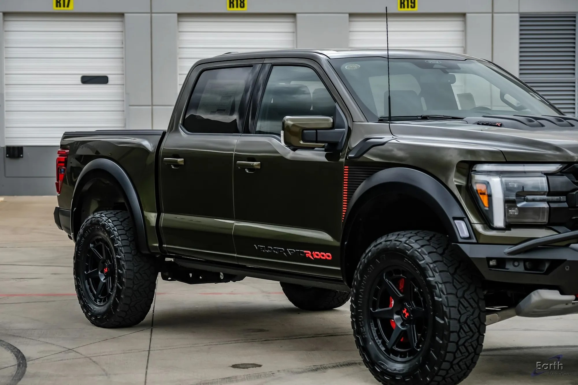 2026 Ford F-150 Raptor R Hennessey Velociraptor