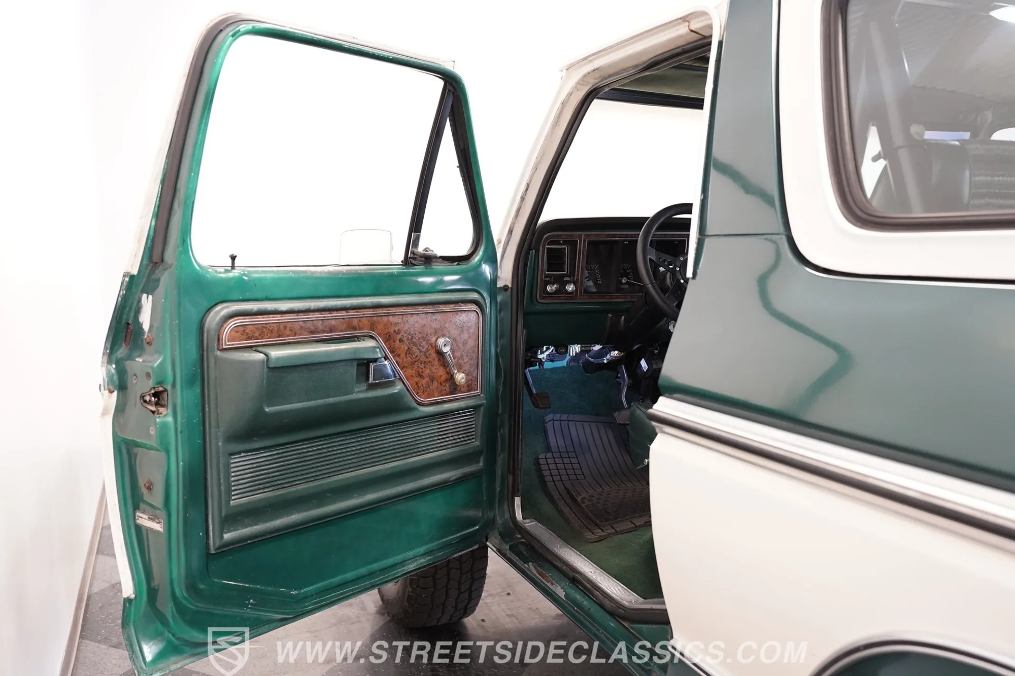 Coyote-Powered 1979 Ford Bronco