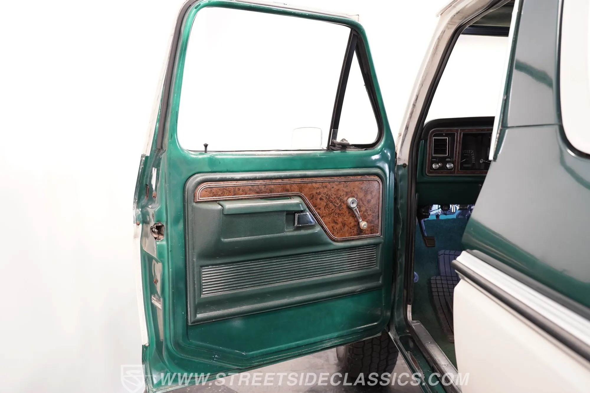 Coyote-Powered 1979 Ford Bronco
