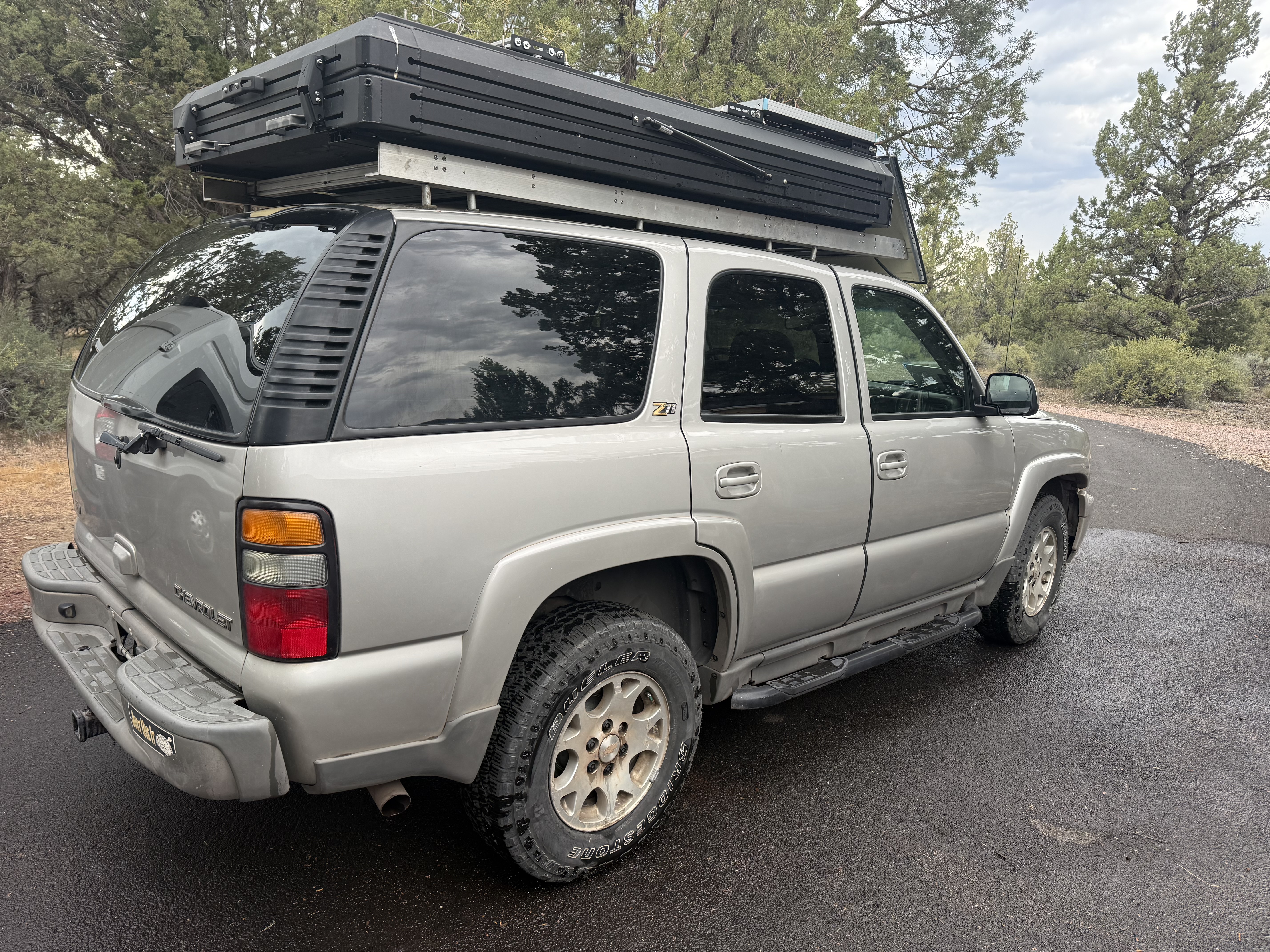 2004 Chevrolet Tahoe - 2