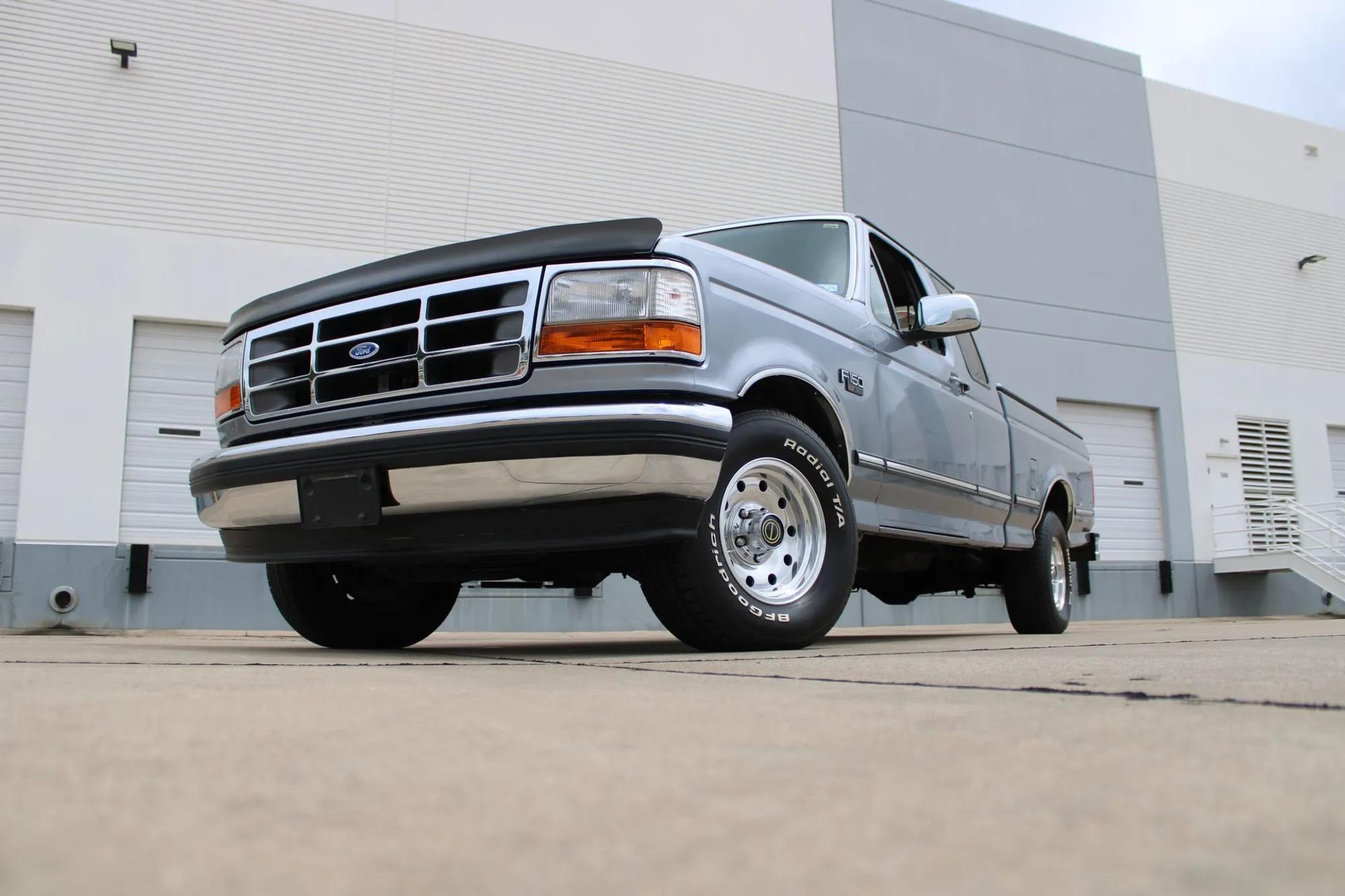 1995 Ford F-150 XLT - 3
